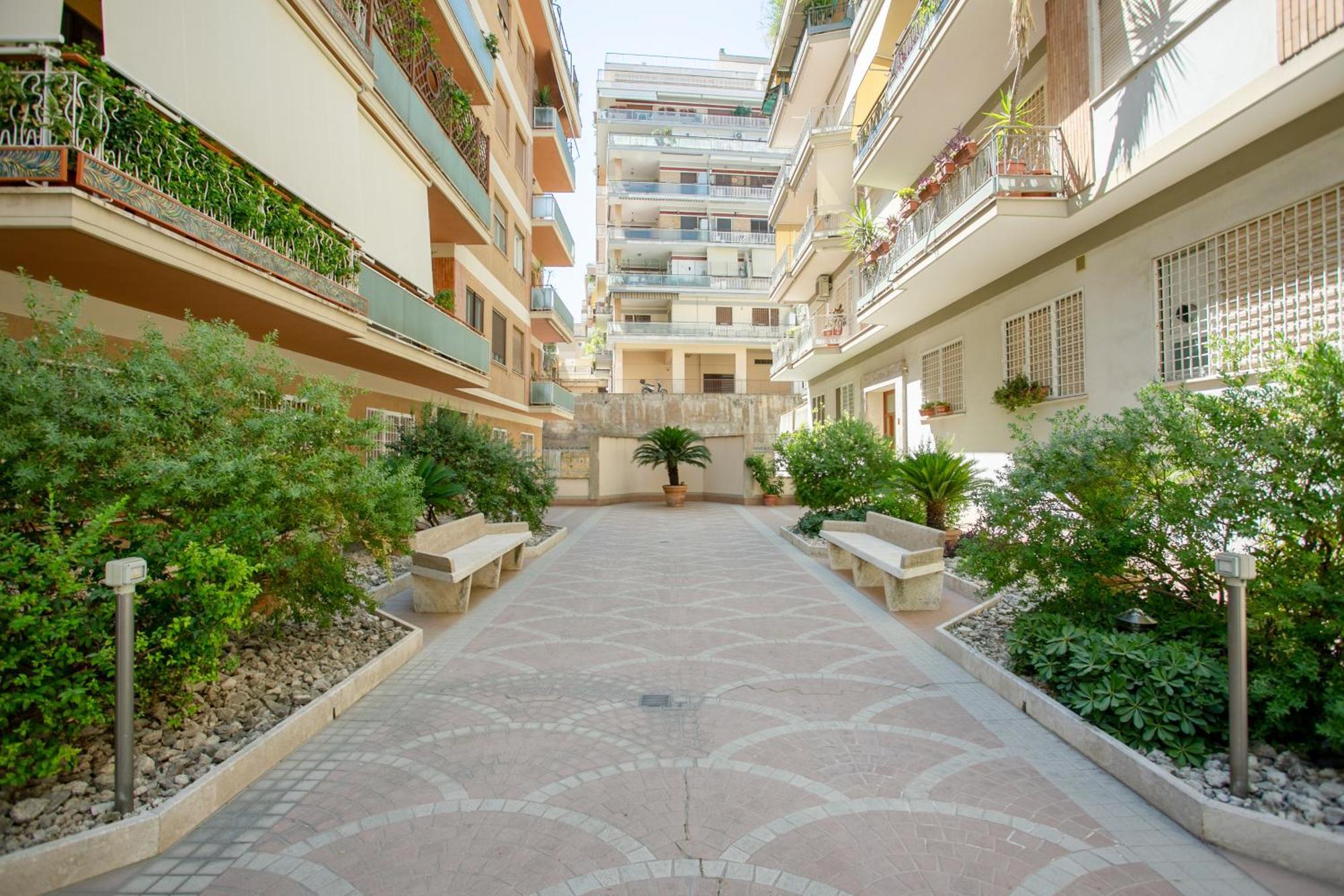 Perfetto Per Famiglie Appartamento Accogliente E Spazioso A 15 Min Dalla Metro Roma Exterior foto